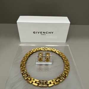 🔥 Givenchy Authentic Vintage 1980’s Necklace & Earrings 🔥